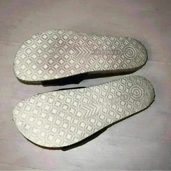 Frankie4 Quinn Slide Sandal black size 6 - Picture 12 of 12